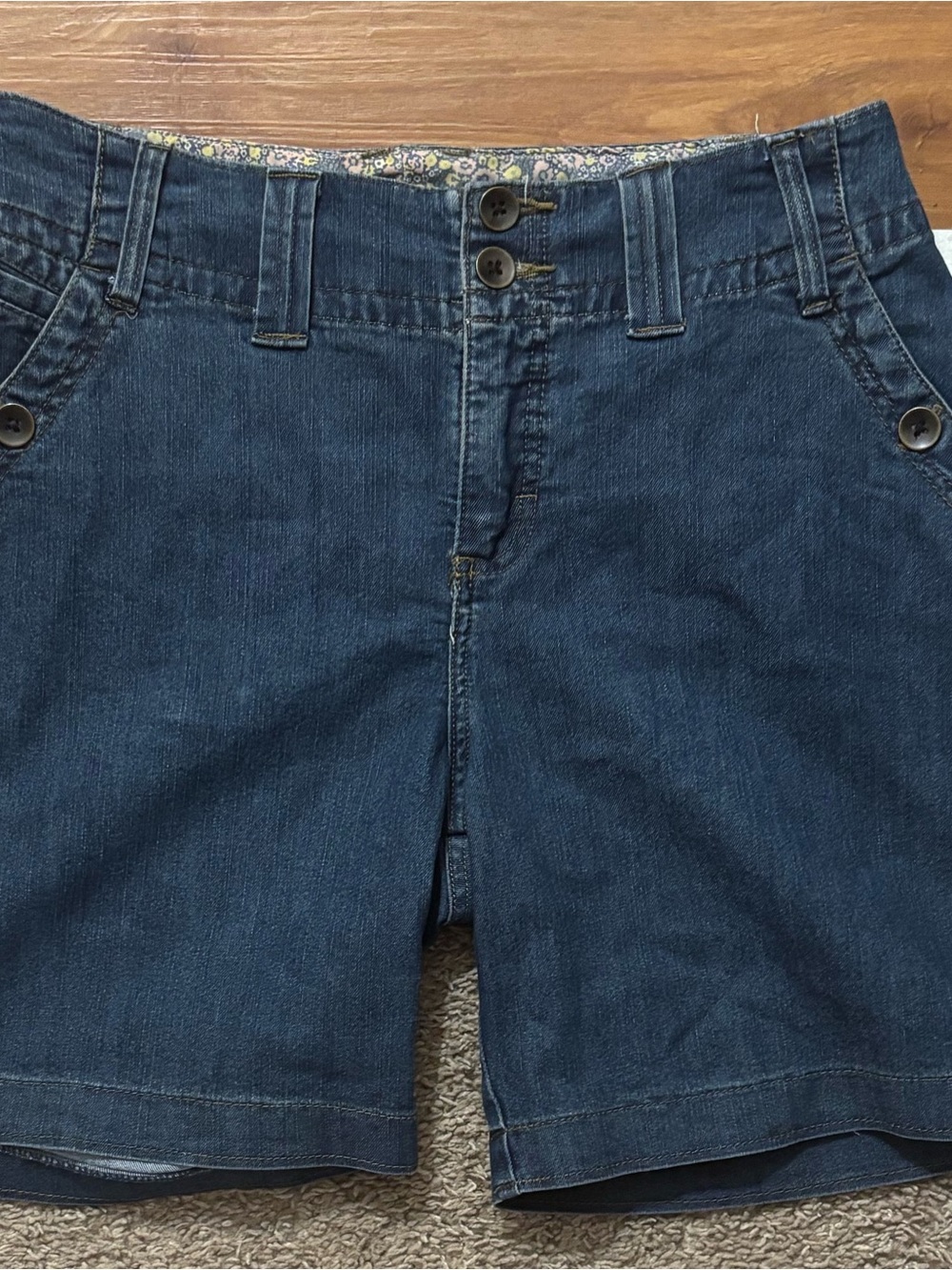 Lee Just Below The Waist Woman’s 12 Long Blue Denim Shorts Like New